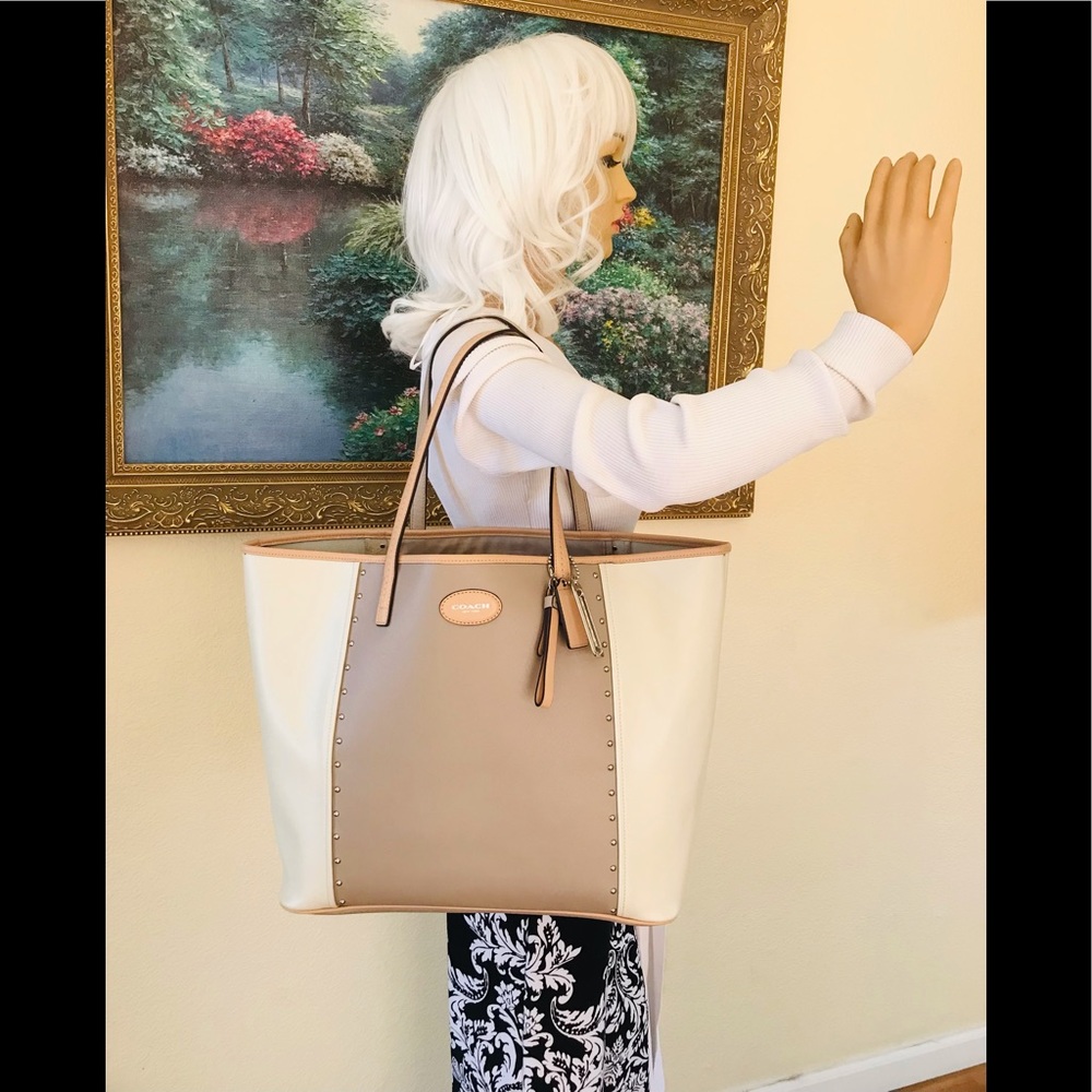 🌸🥀🌻XL COACH METRO COLOR BLOCK STUDDED TOTE BAG - Picture 3 of 8